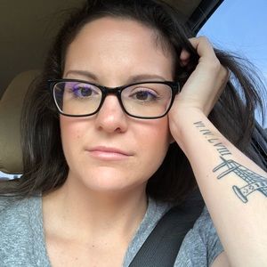 Meet your Posher, Annie